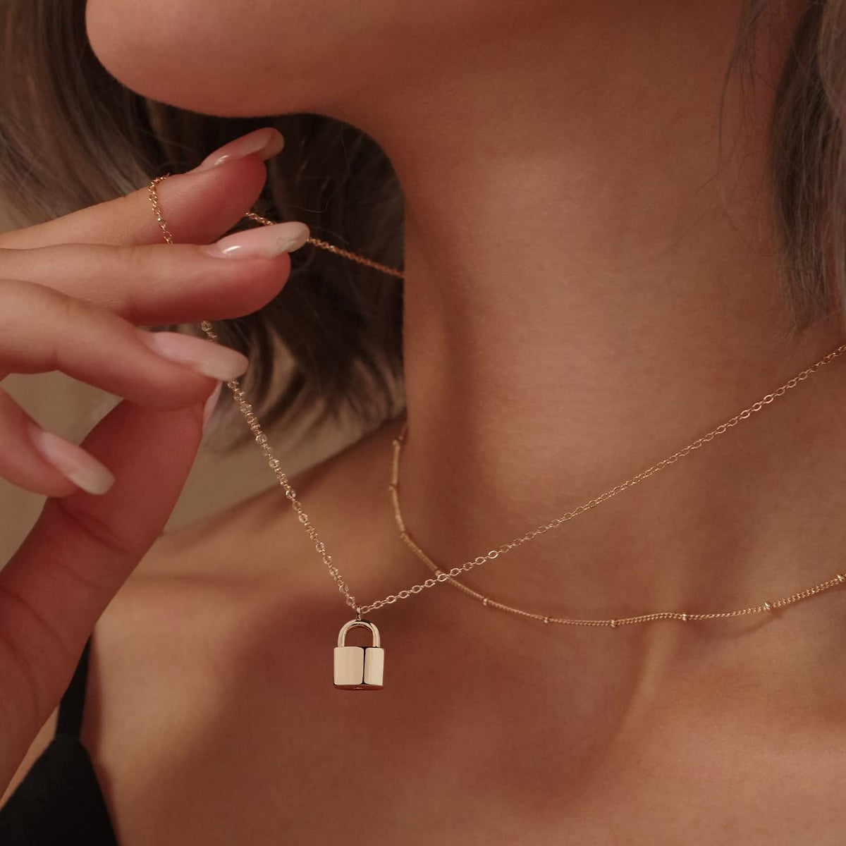 MEVECCO Layered Heart Necklace Pendant Handmade 18k Gold Plated Dainty Gold Choker Arrow Bar Layering Long Necklace for Women