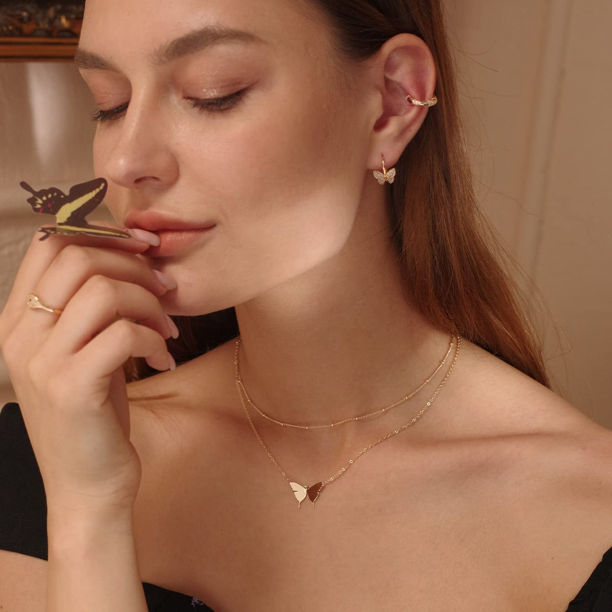 MEVECCO Layered Heart Necklace Pendant Handmade 18k Gold Plated Dainty Gold Choker Arrow Bar Layering Long Necklace for Women