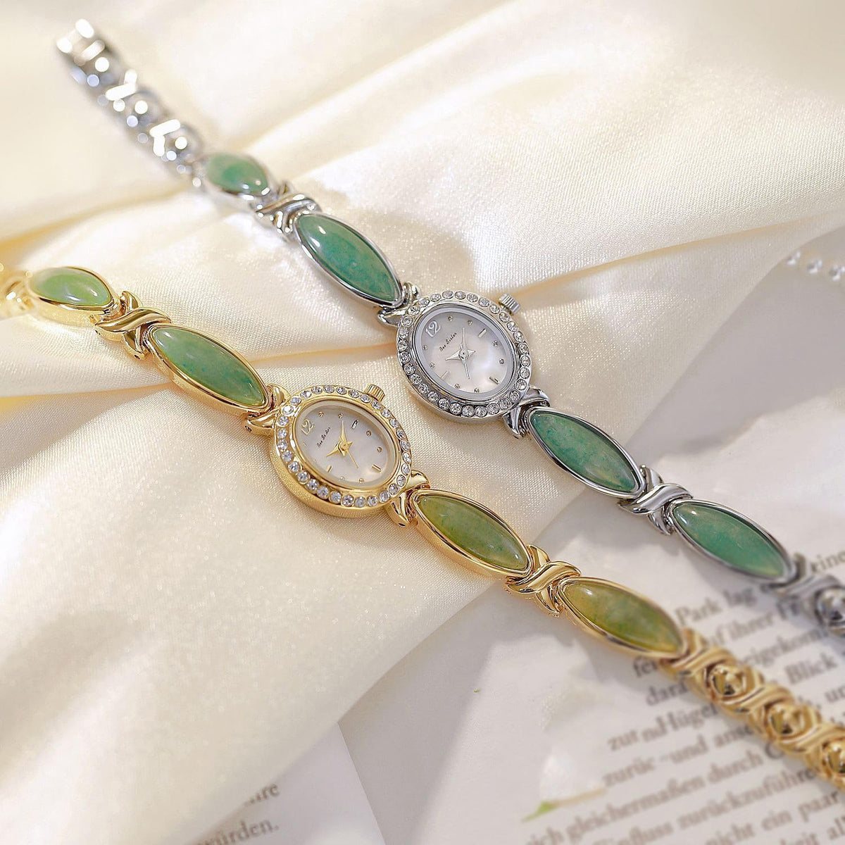 LOREO Elegant Women’s Gold Bracelet Watch Vintage Oval Dial, Waterproof Quartz Movement, Small Face Dress Watch for Ladies
