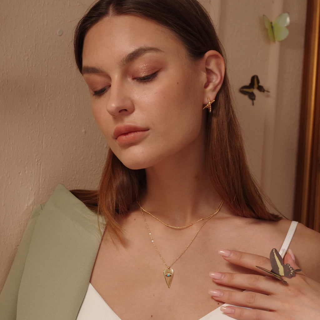 MEVECCO Layered Heart Necklace Pendant Handmade 18k Gold Plated Dainty Gold Choker Arrow Bar Layering Long Necklace for Women
