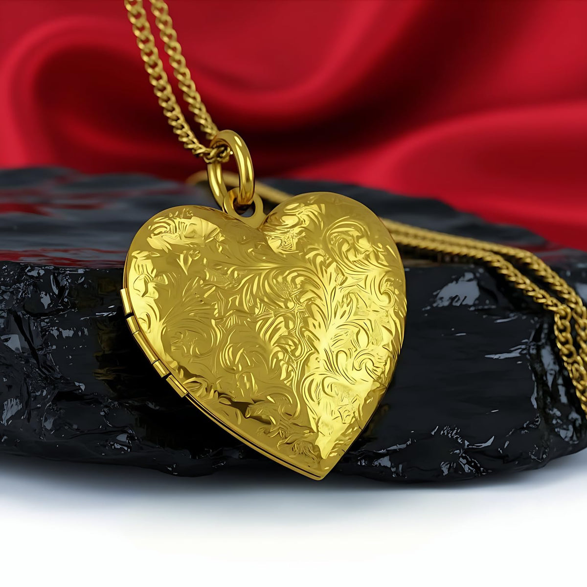 UNCLE LOL Vintage Silver Heart Locket Necklace – Engraved Photo Pendant for Women