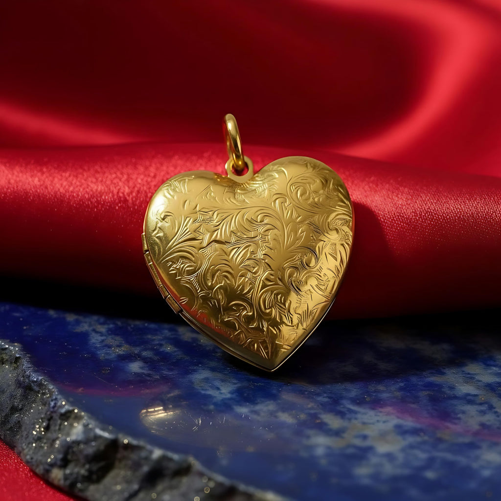 UNCLE LOL Vintage Silver Heart Locket Necklace – Engraved Photo Pendant for Women