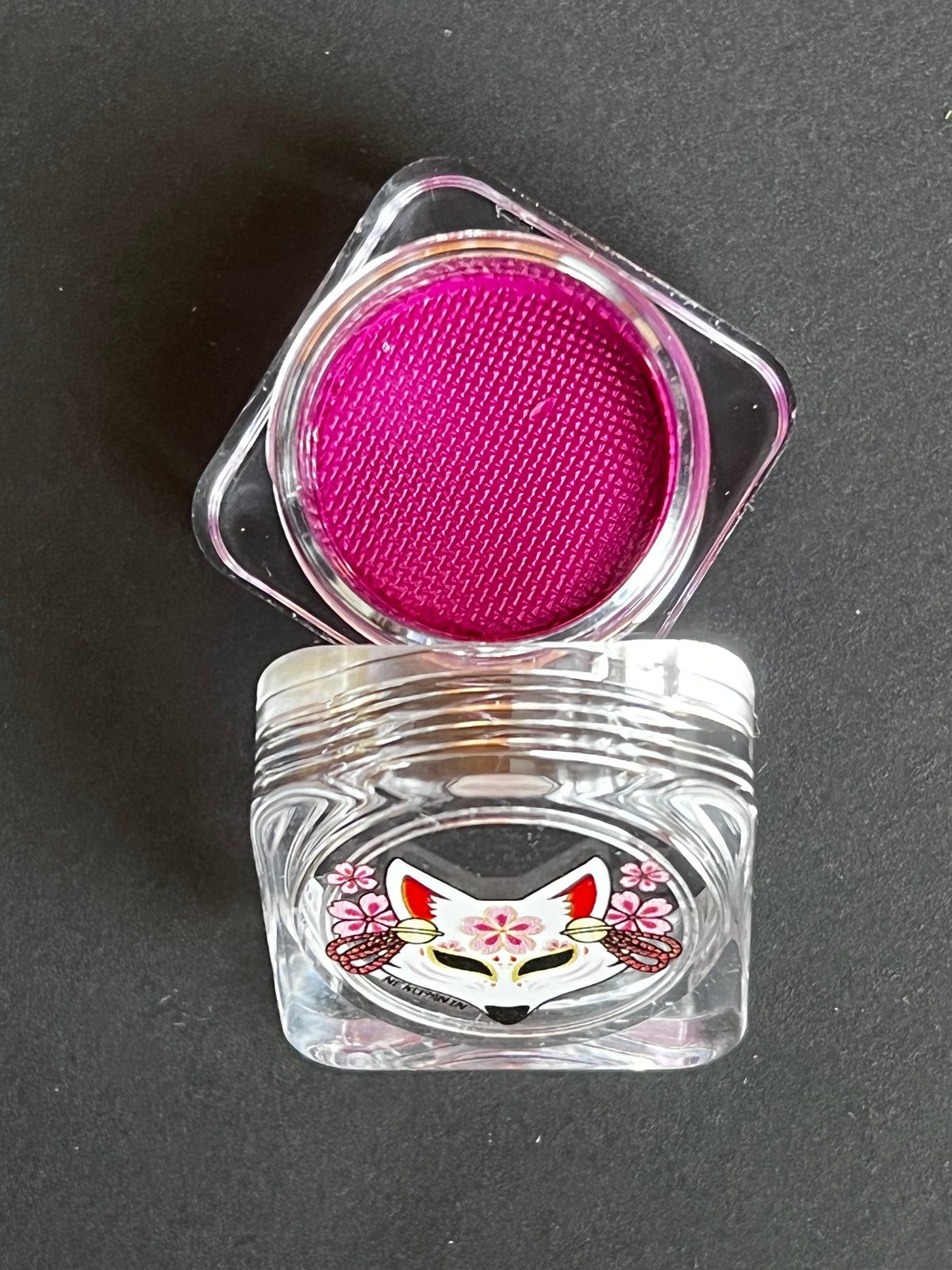 8 - Fuchsia (Pink) Water Activated Graphic Liner