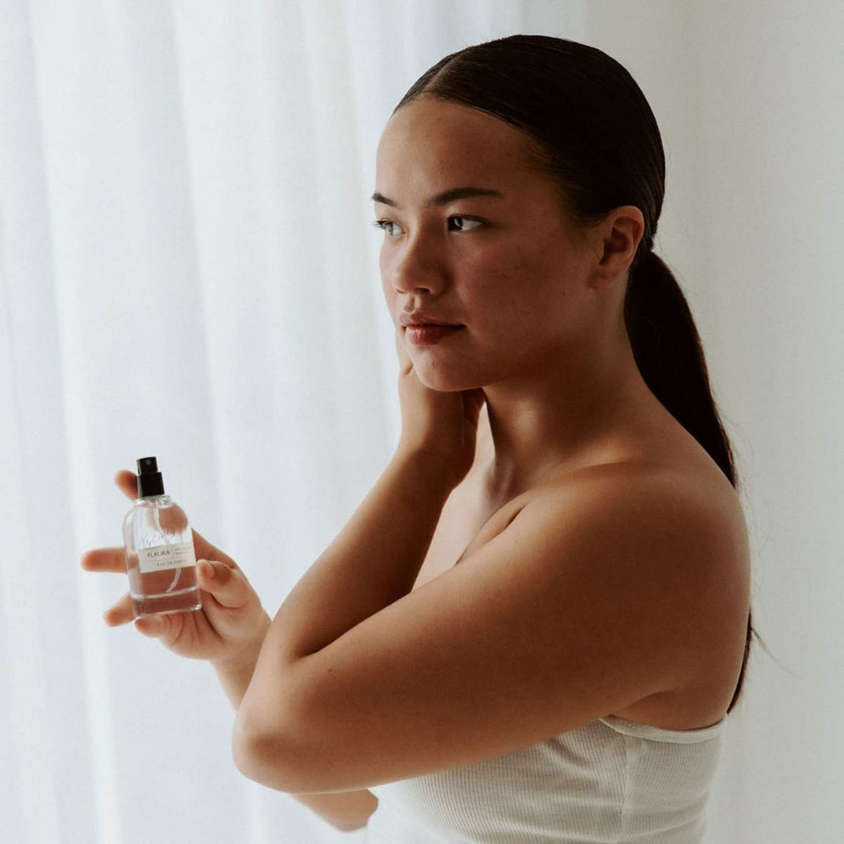 Flaura Eau De Parfum